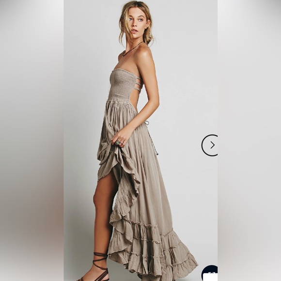 Windsor Dresses & Skirts - Windsor tired dress size small